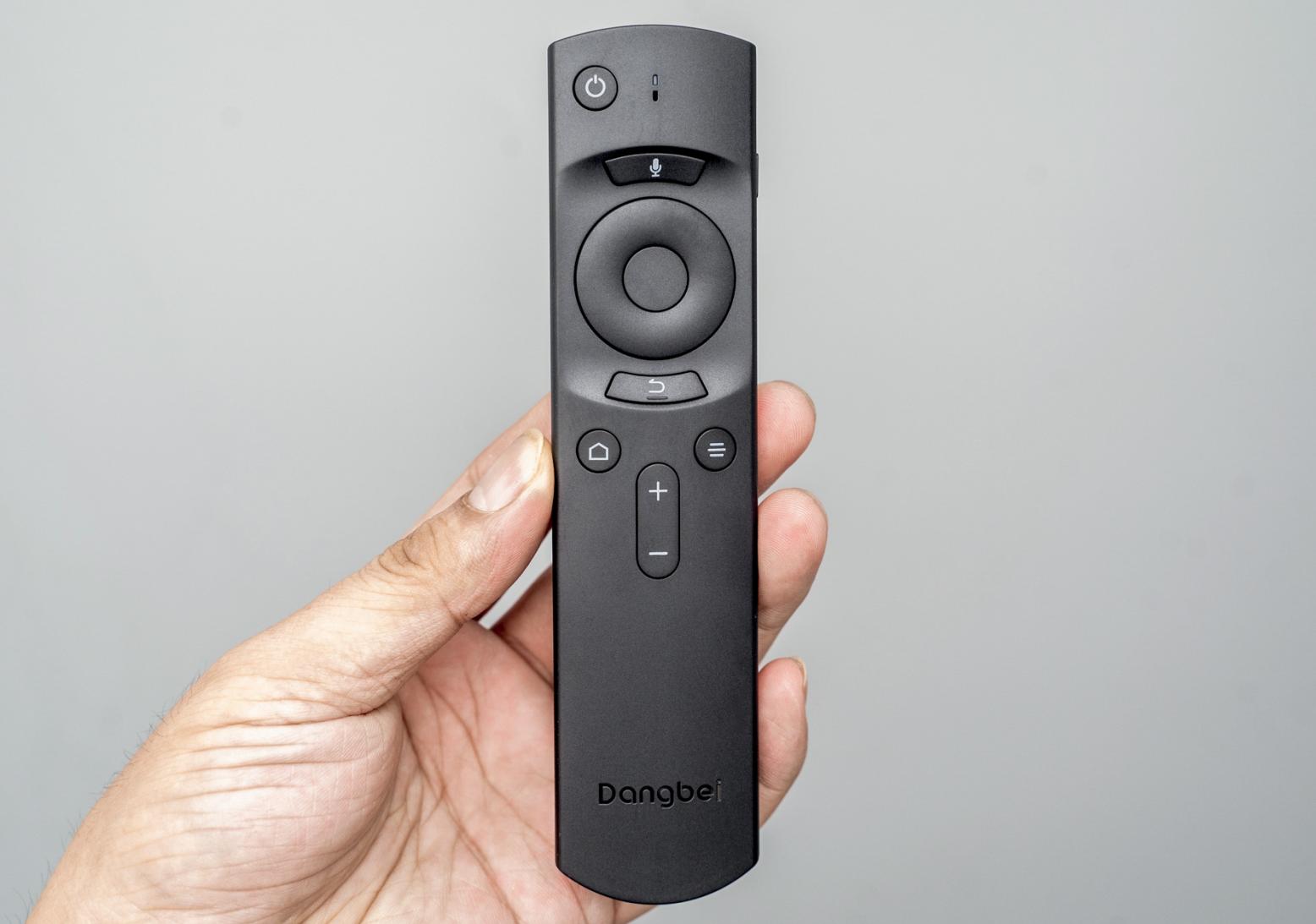 当贝投影仪f3家庭影院,当贝newf3投影仪测评