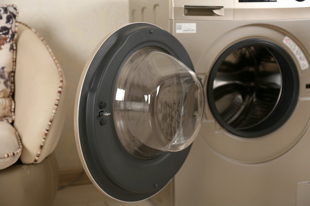 晒衣不爱干，水洗伤面料？不妨看看这台海尔微蒸汽空气洗洗衣机