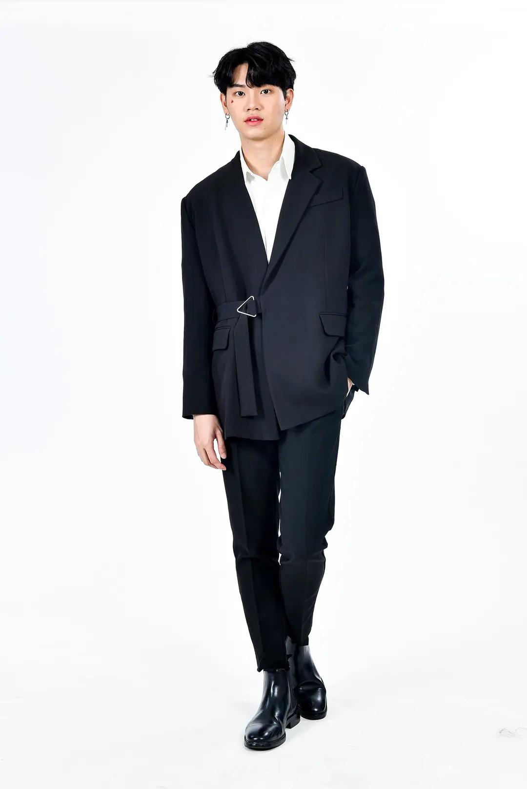 他泰让人一眼万年的外观:妞的鼻尖痣泡芙的笑眼文总的手