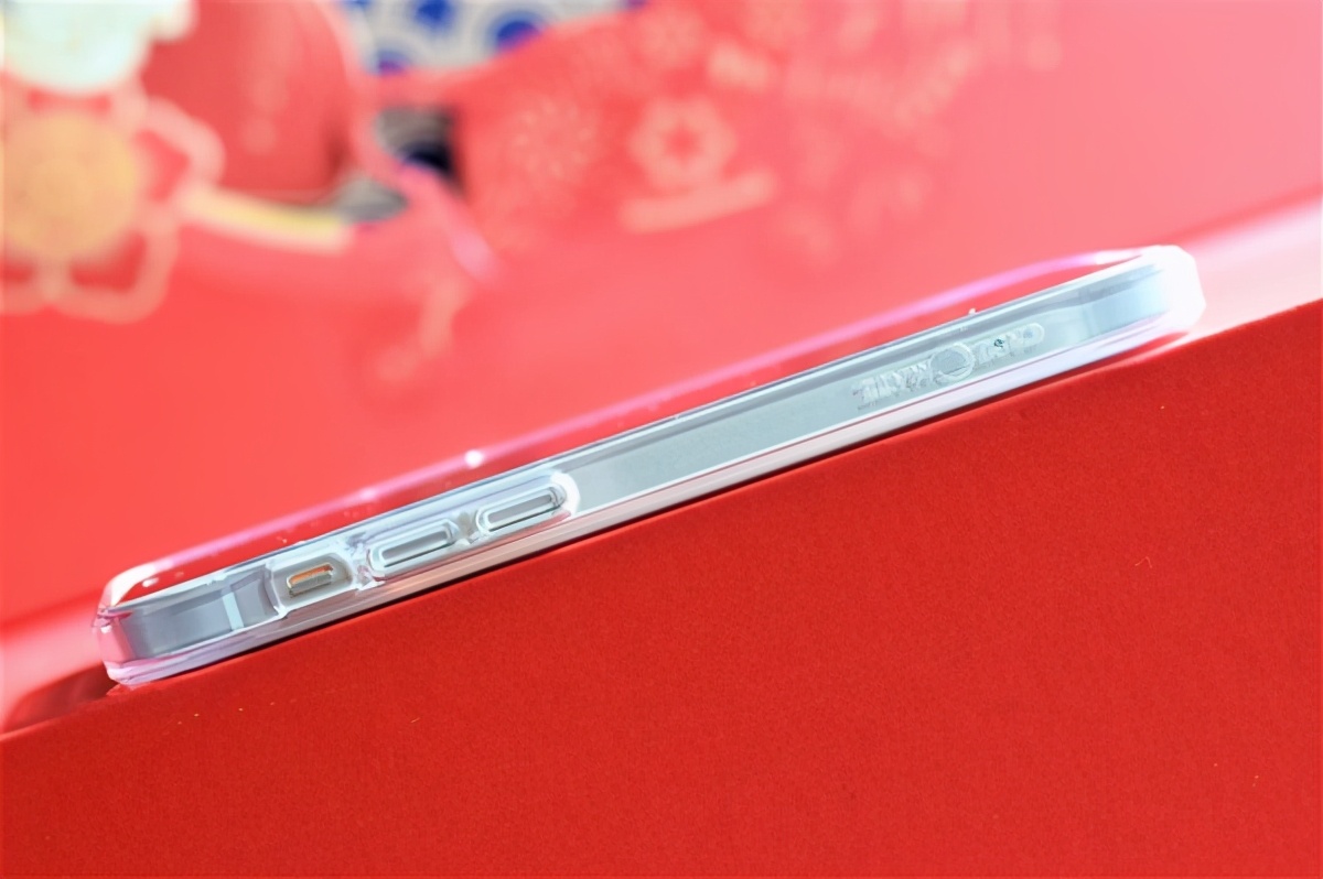 iphone12pro皮革保护套,iphone12或将搭配新保护壳