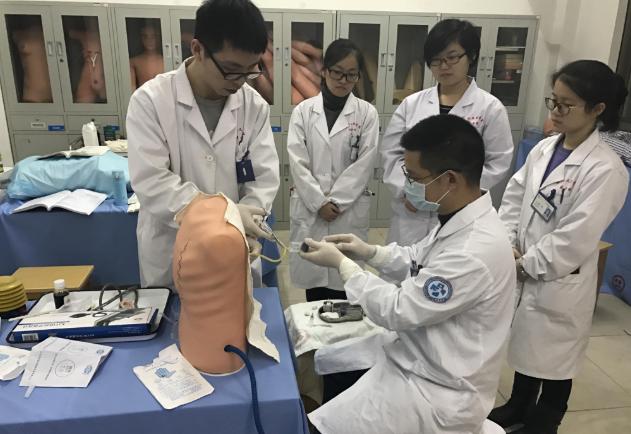 单招医学类好就业的专业有哪些,医学类前景好的十大专业