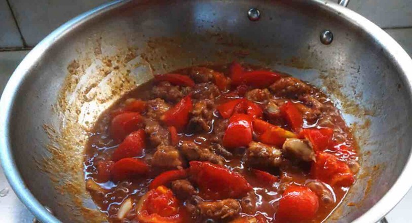 炖肉撇去浮沫水还用换吗,炖肉如何撇浮沫