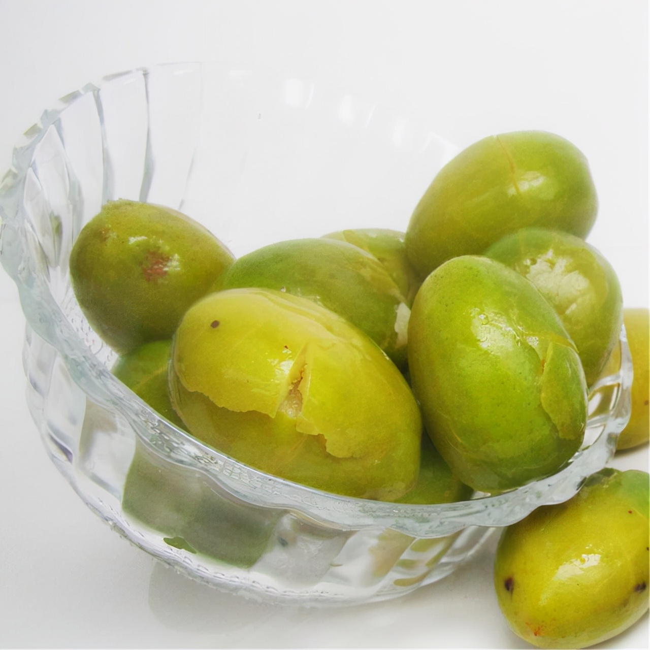 脸上有皱纹吃什么东西可以缓解,脸上的皱纹什么食物可以缓解