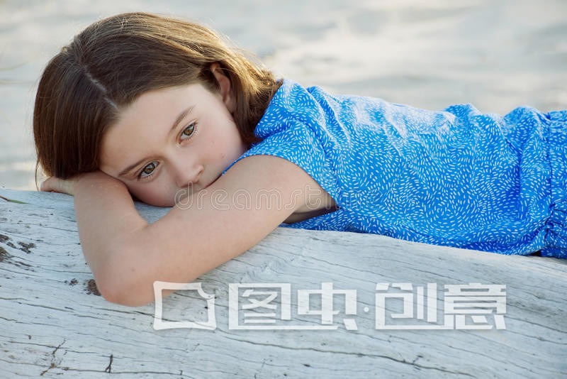 小朋友咬指甲抠指甲的危害,孩子咬手指甲抠指甲是什么原因