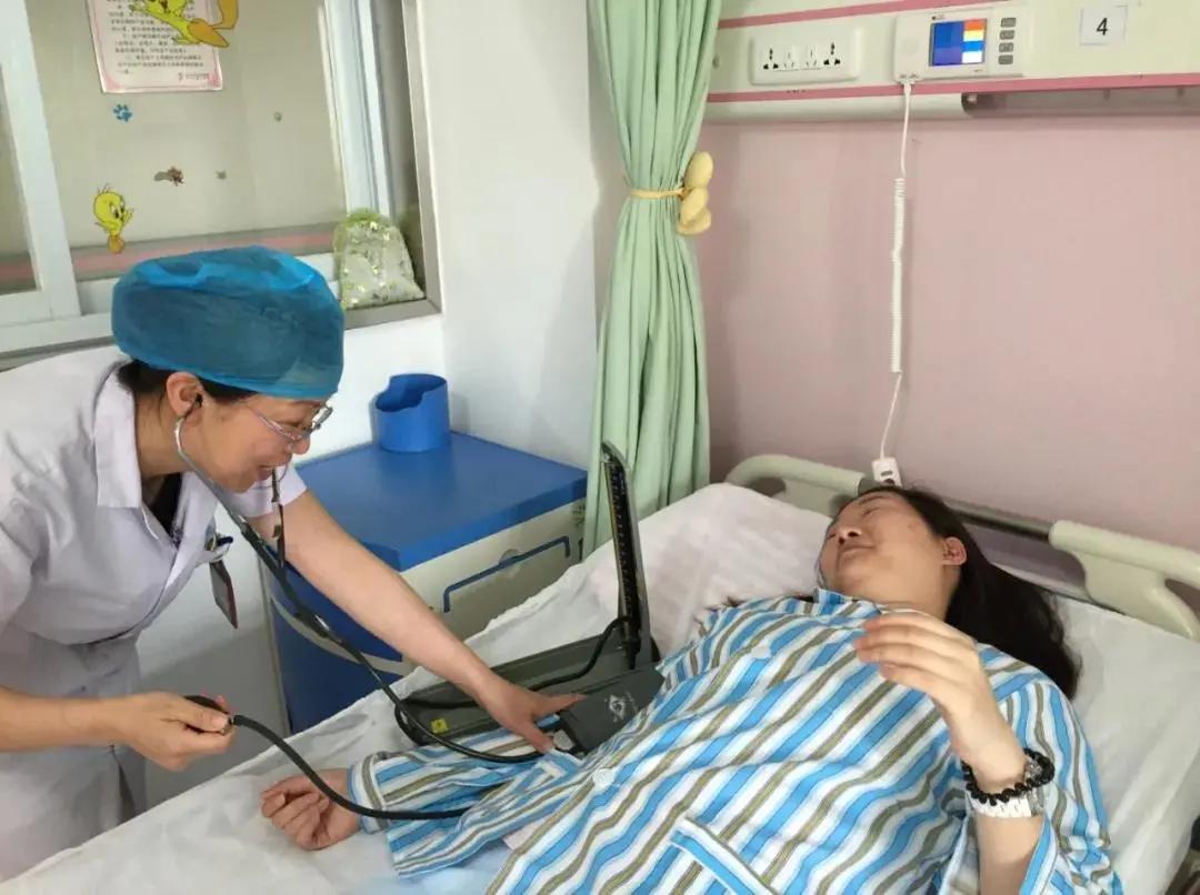 最美医护人员每日晨间一练,最美一线医务人员