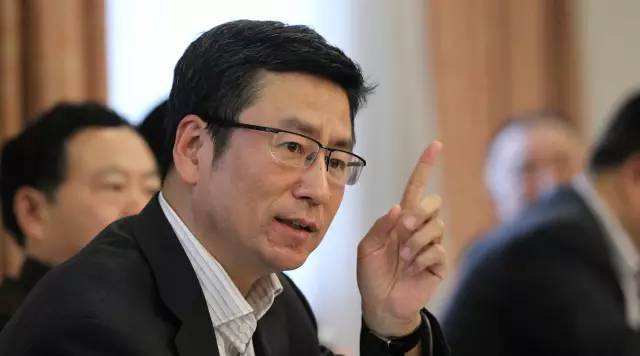 白岩松谈疫情完整版视频,央视白岩松谈疫情视频