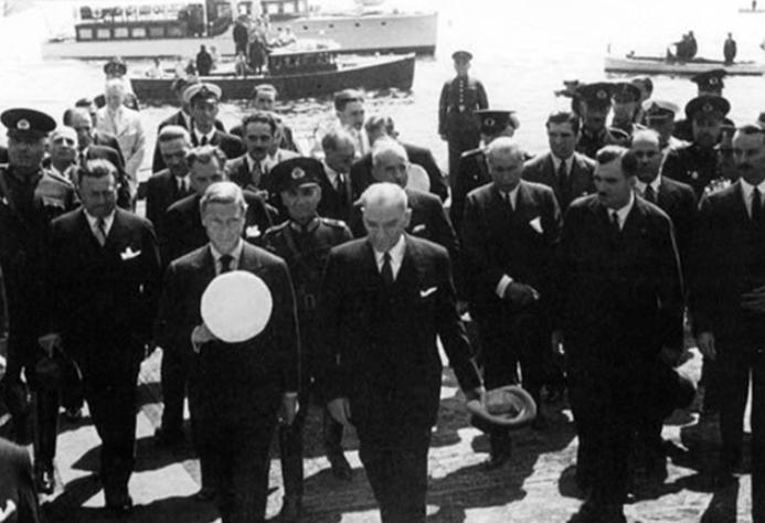 换装达人凯末尔：如何将伊斯兰土耳其打造成西方国家