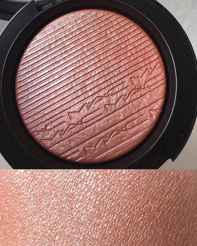 mac粉金高光和仙桃高光区别,mac高光和阿玛尼鸡年高光哪款好