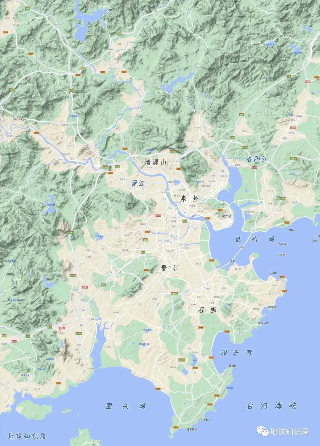 鸿星尔克在泉州的什么地方,鸿星尔克捐500万物资驰援泉州