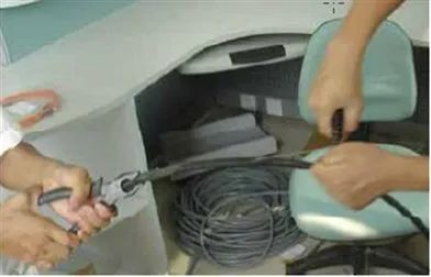 光纤熔接一天能熔多少,接续盒的光纤熔接视频