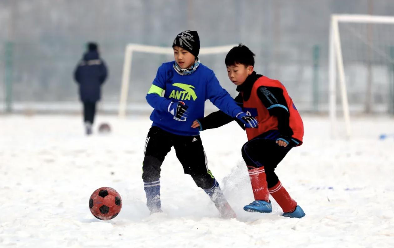 有人为五万元的球鞋买单，有人却用一双免费球鞋走进了世界杯