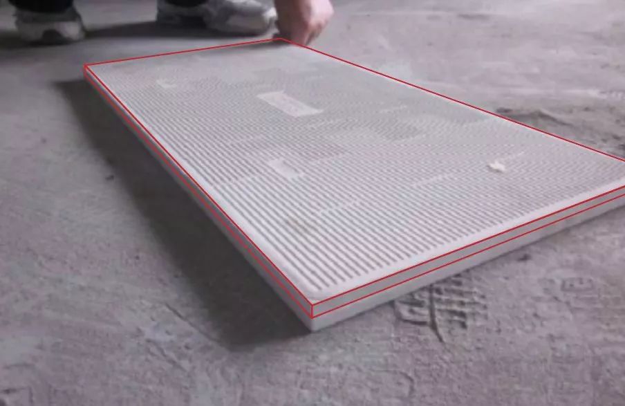 400x800瓷片用什么胶泥贴才好,墙壁贴瓷片踢脚线用水泥还是胶泥