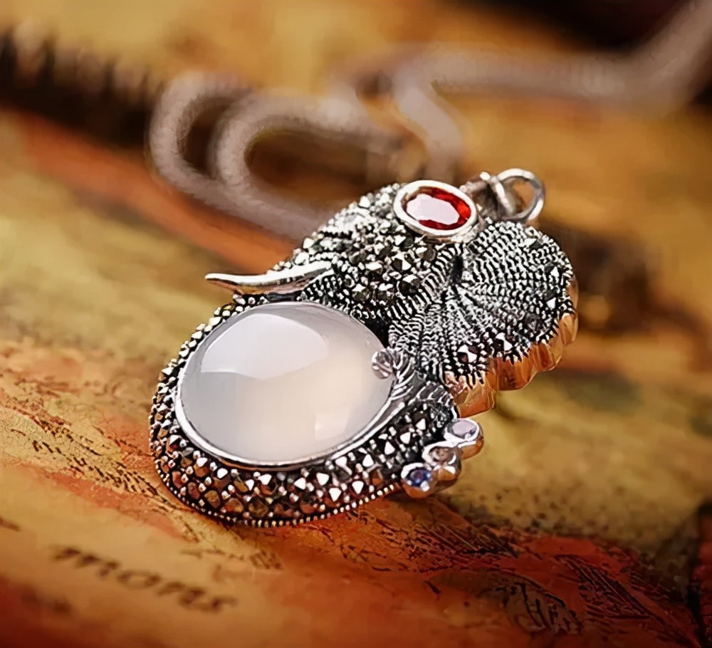 伊莱卡珠宝魏县旗舰店,乌鲁木齐伊莱卡珠宝