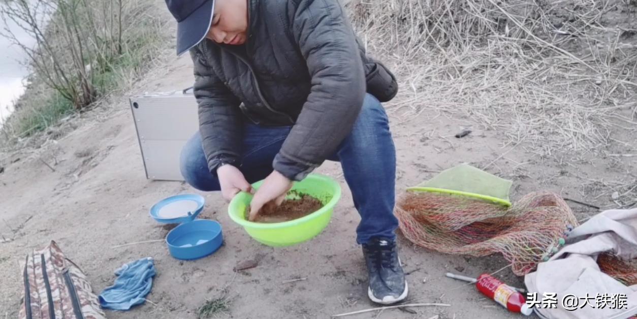 李大毛教你钓鱼用饵料,李大毛钓鱼用什么饵料最好