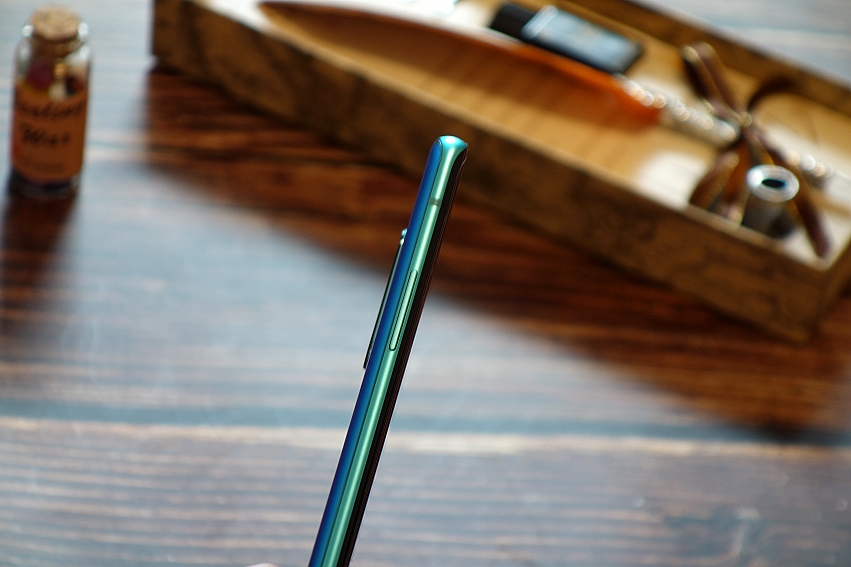 一加8手机到底值不值得入手？全方位实测体验，用事实说话