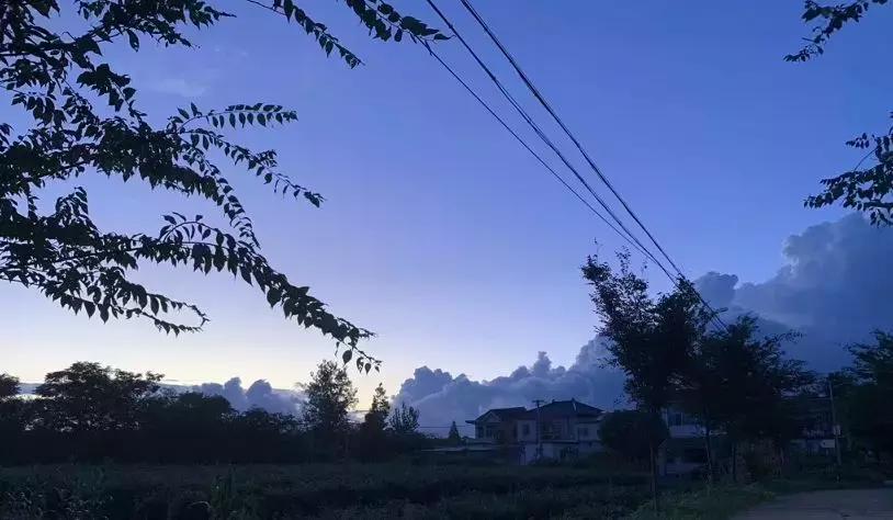 蓝天白云晴空万里发朋友圈,蓝天白云晴空万里宝应