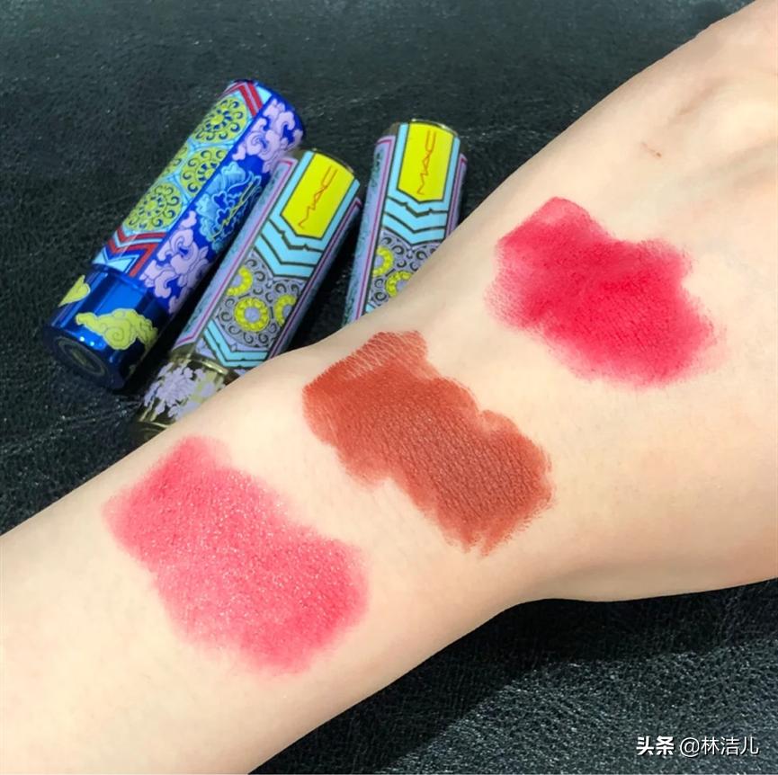 这些彩妆大牌又来搞事情了！MAC联名故宫，植村秀中国红美炸了