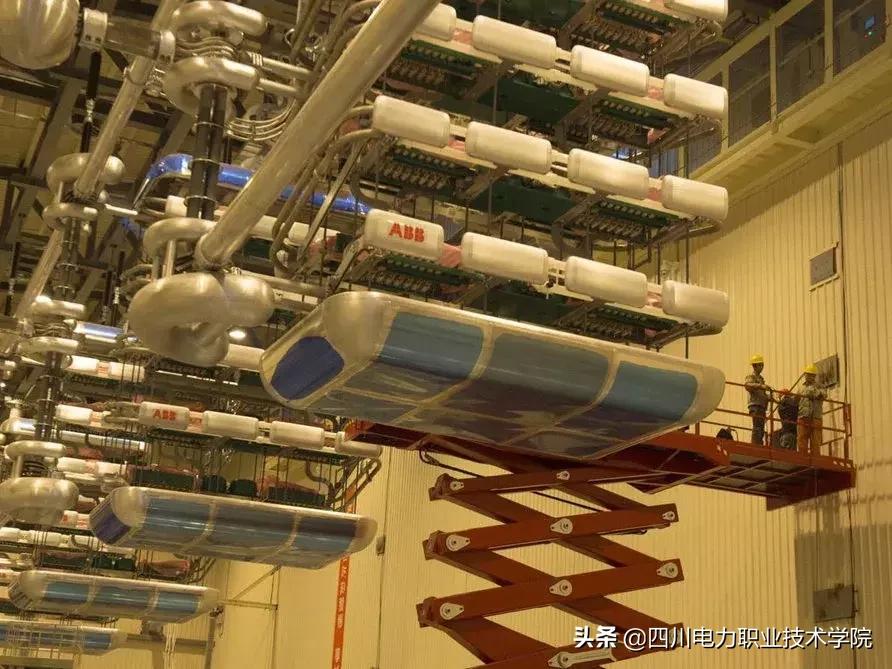 电力什么专业要爬电线杆子,专科电力专业是不是爬电杆