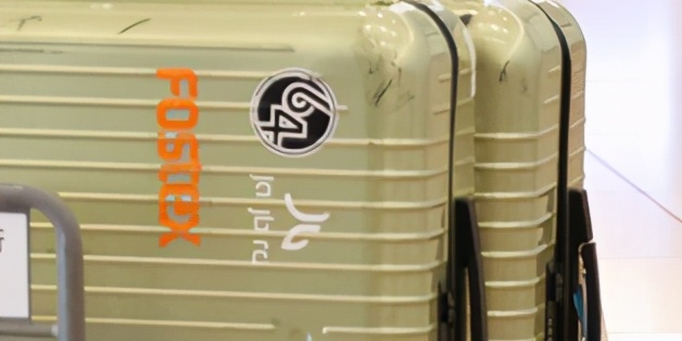 羽生结弦回国开始隔离,机场行李车亮了