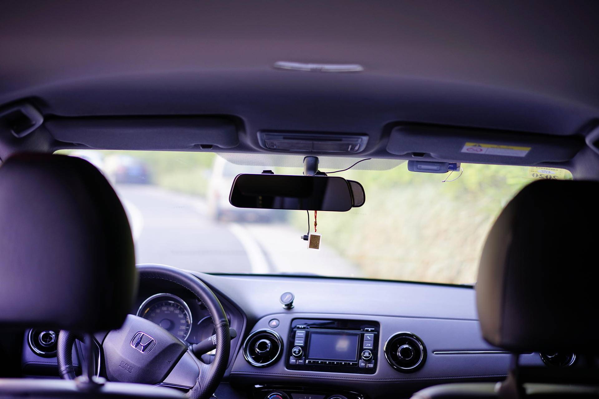 第一次用无线充电,华为第一代无线车充