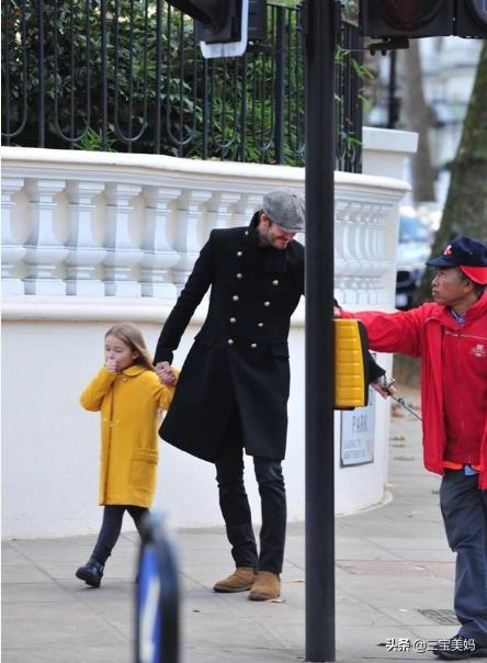 小七出街嘬拇指！5、6岁孩子爱吃手改不掉？妈妈可以这样做