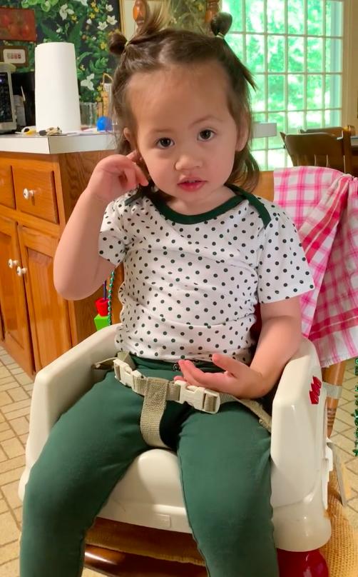 女排前国手和混血女儿,女排前国手和大十二岁老公