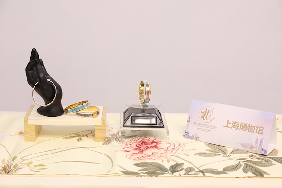 来上海旅游你最推荐带什么特产,去上海最值得带回来的10件伴手礼