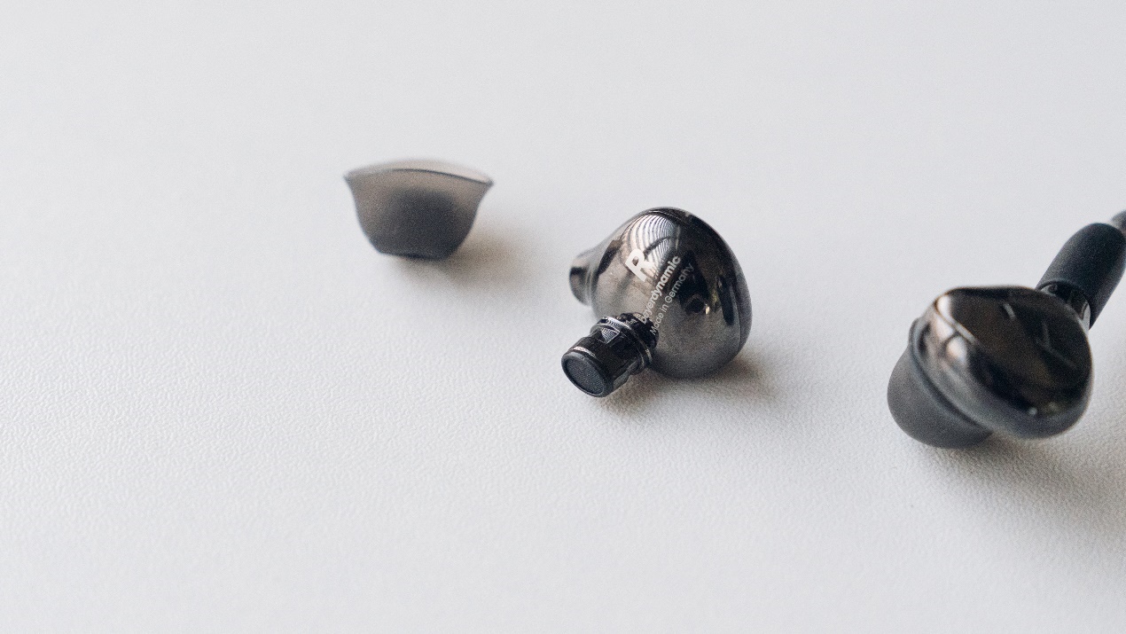 声学艺术品,AstellKernAKT9iE特斯拉动圈耳机听音谈