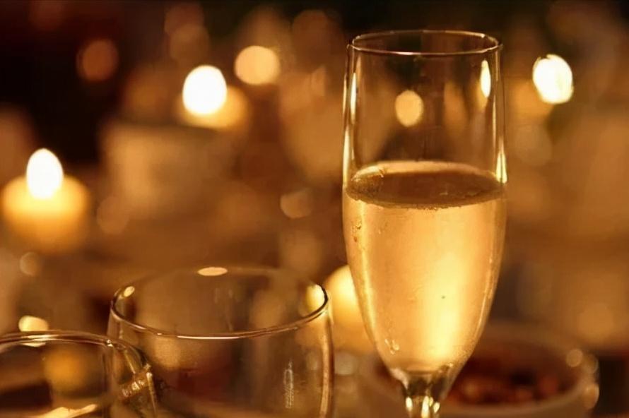 红酒品鉴步骤及注意事项,红酒品鉴的基础知识