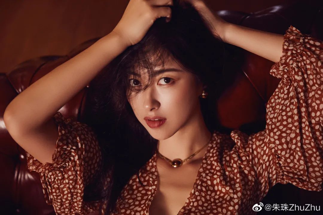 结婚不到3个月,“将门名媛”朱珠的精英老公就露馅了?