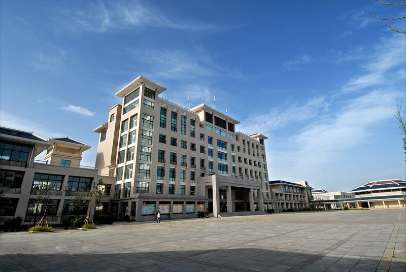 襄阳三中四中五中高考对比,襄阳四中五中2022年高考成绩对比