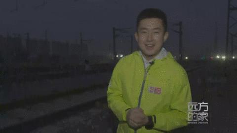 复兴号高铁运营最高时速,复兴号智能高铁时速530过站