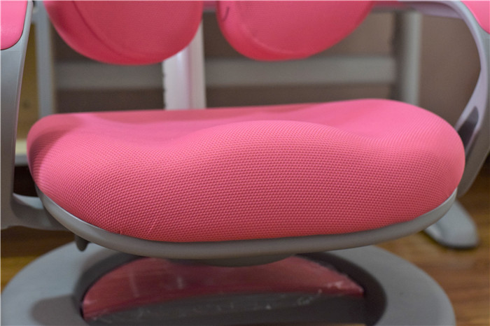 爱果乐学习桌椅调整方法视频,爱果乐儿童学习桌椅怎么搭配