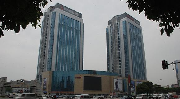 南昌服装批发市场直播,南昌服装批发市场一手货源厂家