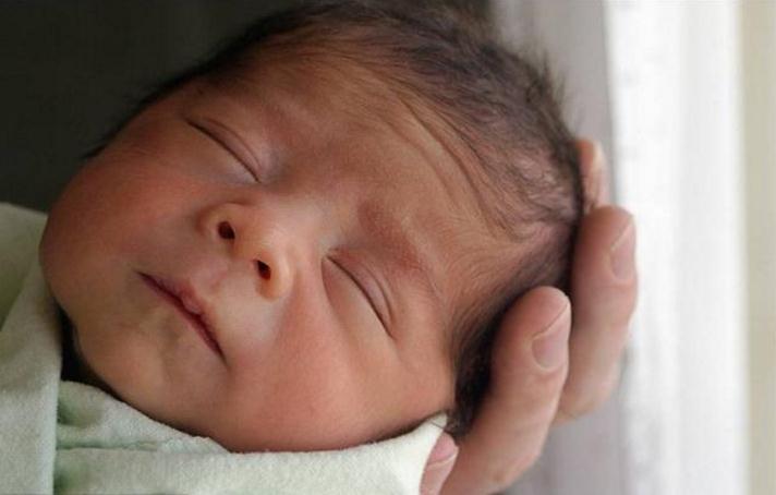 为什么小婴儿刚生出来就这么丑,刚出生的婴儿好丑系列