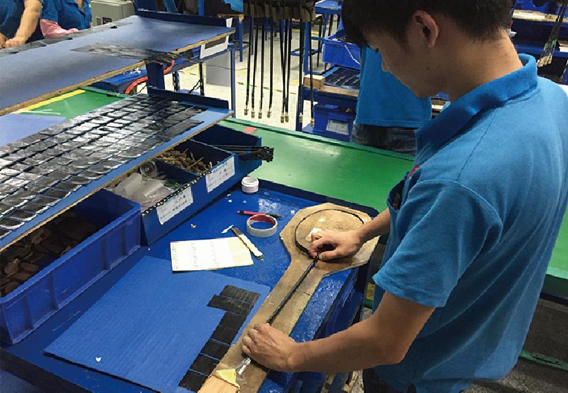 揭秘全碳素羽毛球拍制作流程,羽毛球拍生产过程解说