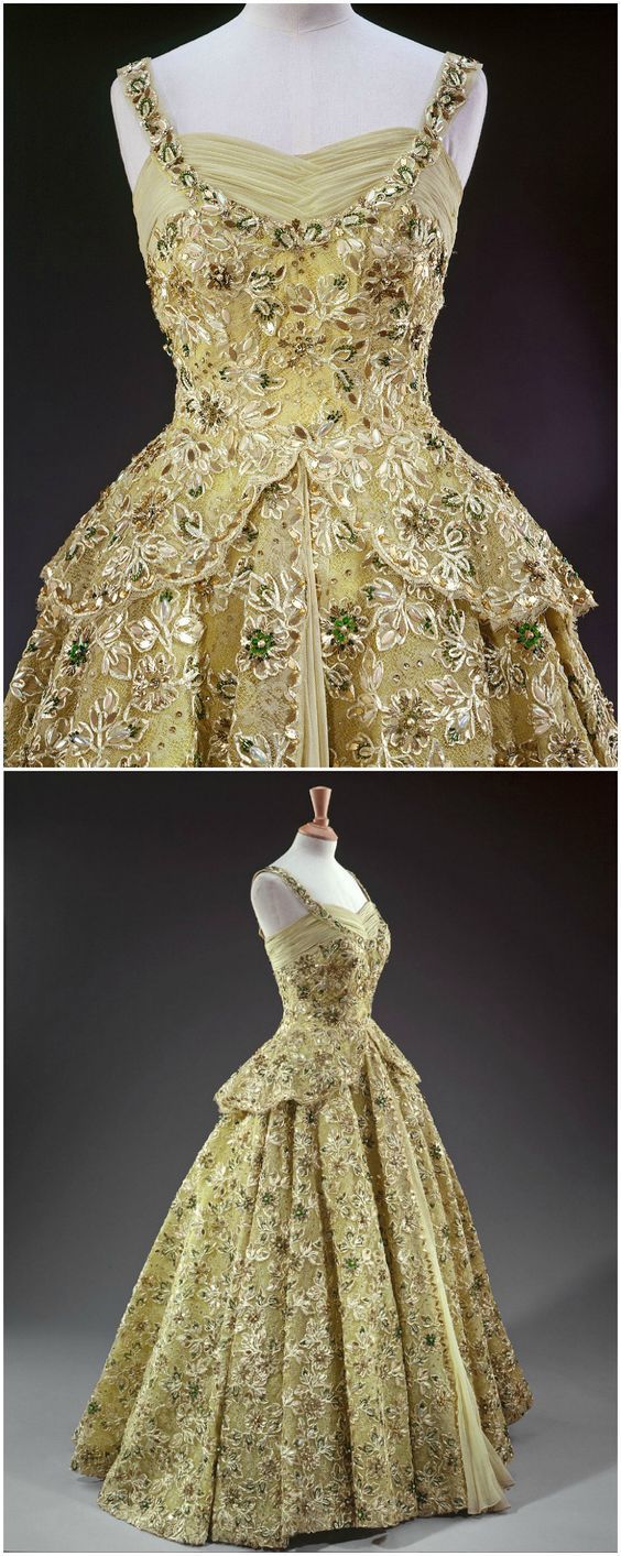 伊丽莎白女王苹果花礼服,英国女王伊丽莎白连衣裙