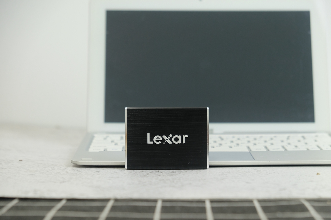 三星闪迪移动固态哪个好,闪迪跟三星内存卡哪个好