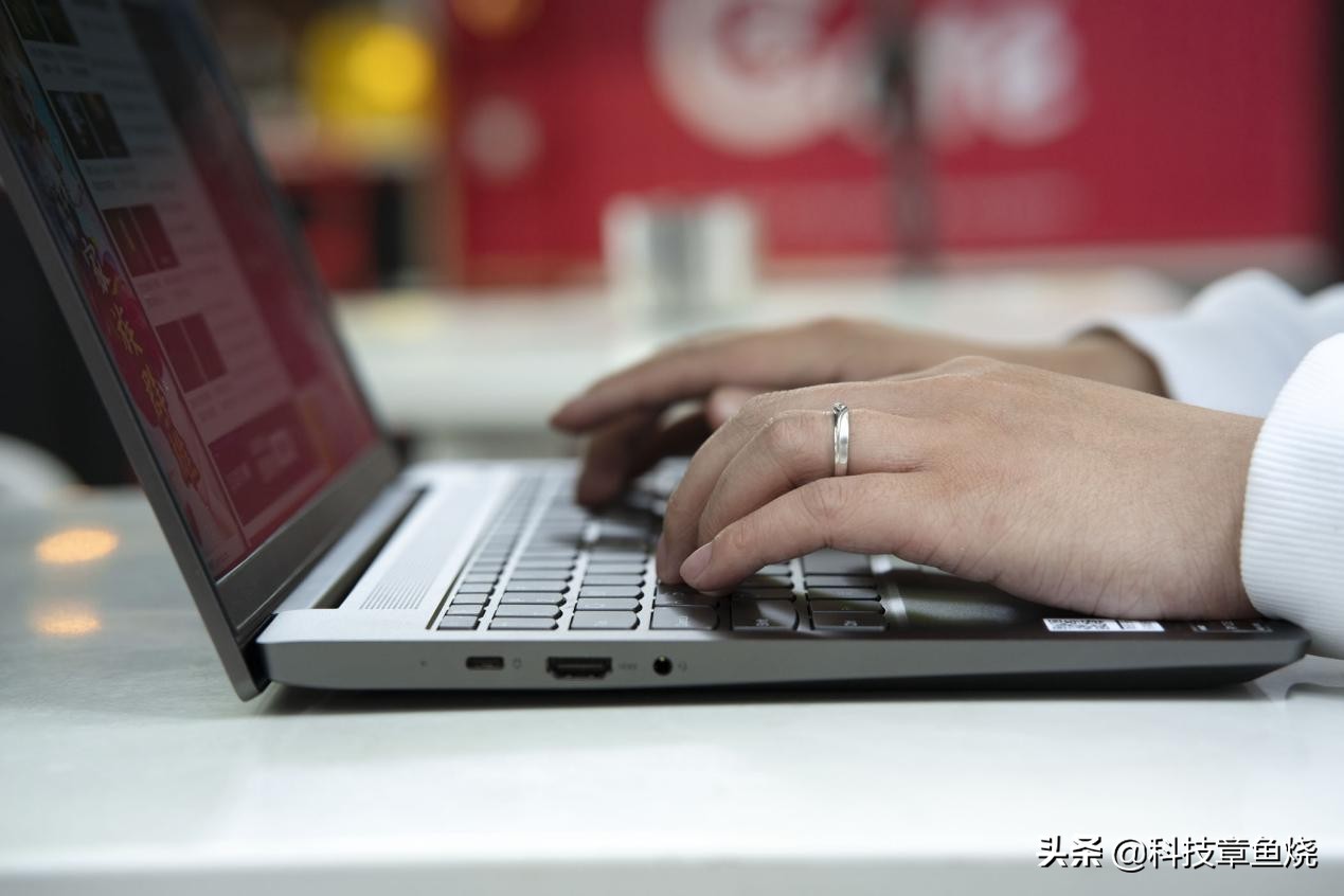 小新air15锐龙和酷睿哪个更好,小新air15锐龙版有几个处理器