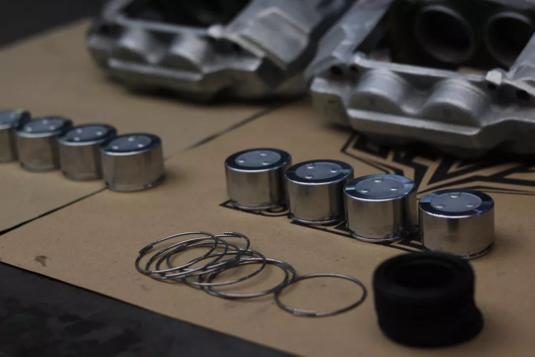 怪兽修车:翻新“残损不堪”的二手霸道LC150,满血复活变新车