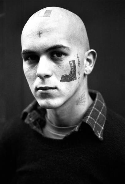 蒸汽朋克纹身和哥特纹身,又纹身又穿鼻环