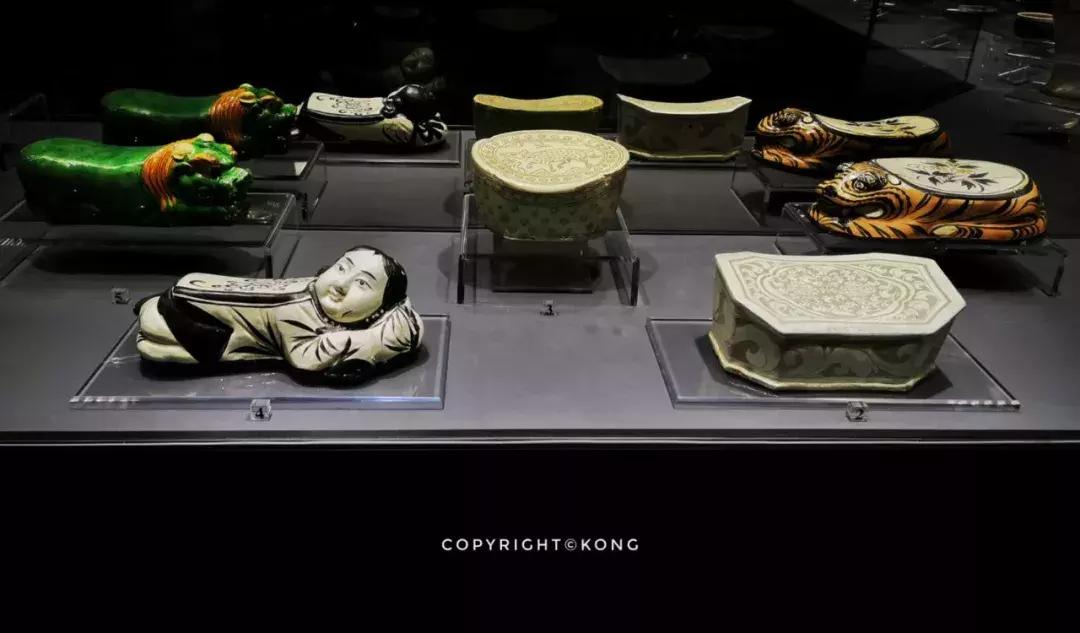 上海观复博物馆地面,上海中心37楼观复博物馆