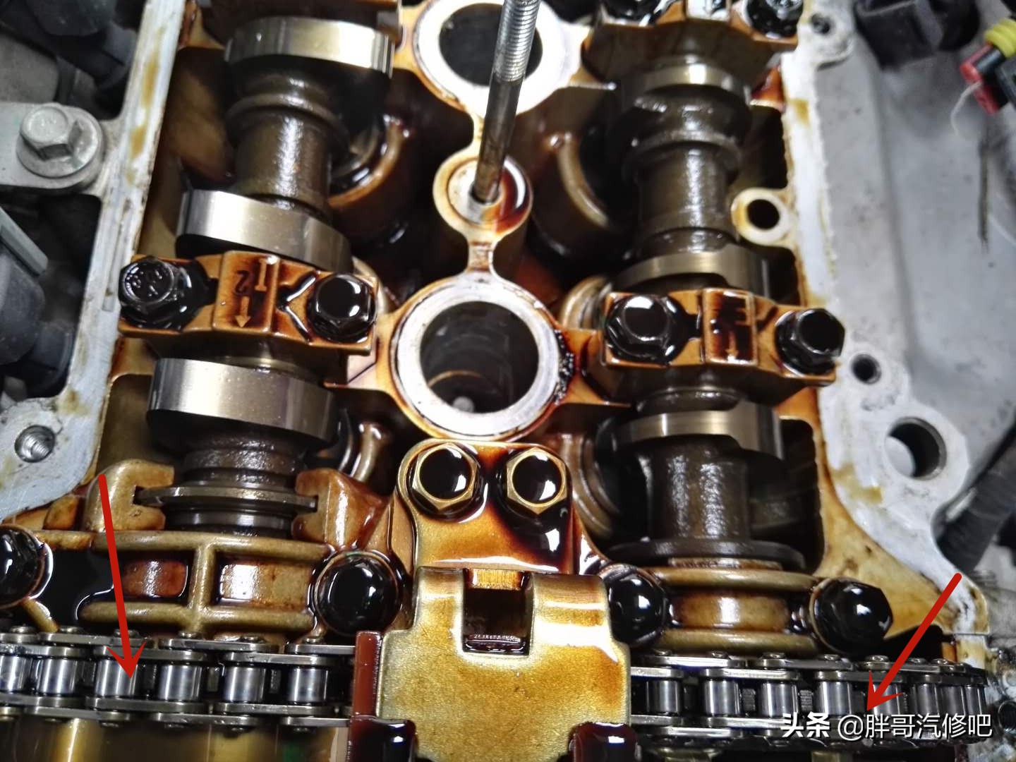 二手车发动机下面漏油后续怎么办,二手车漏油怎样看