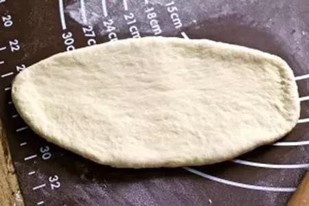 德式烤肠面包做法,法式蒜香烤肠面包做法