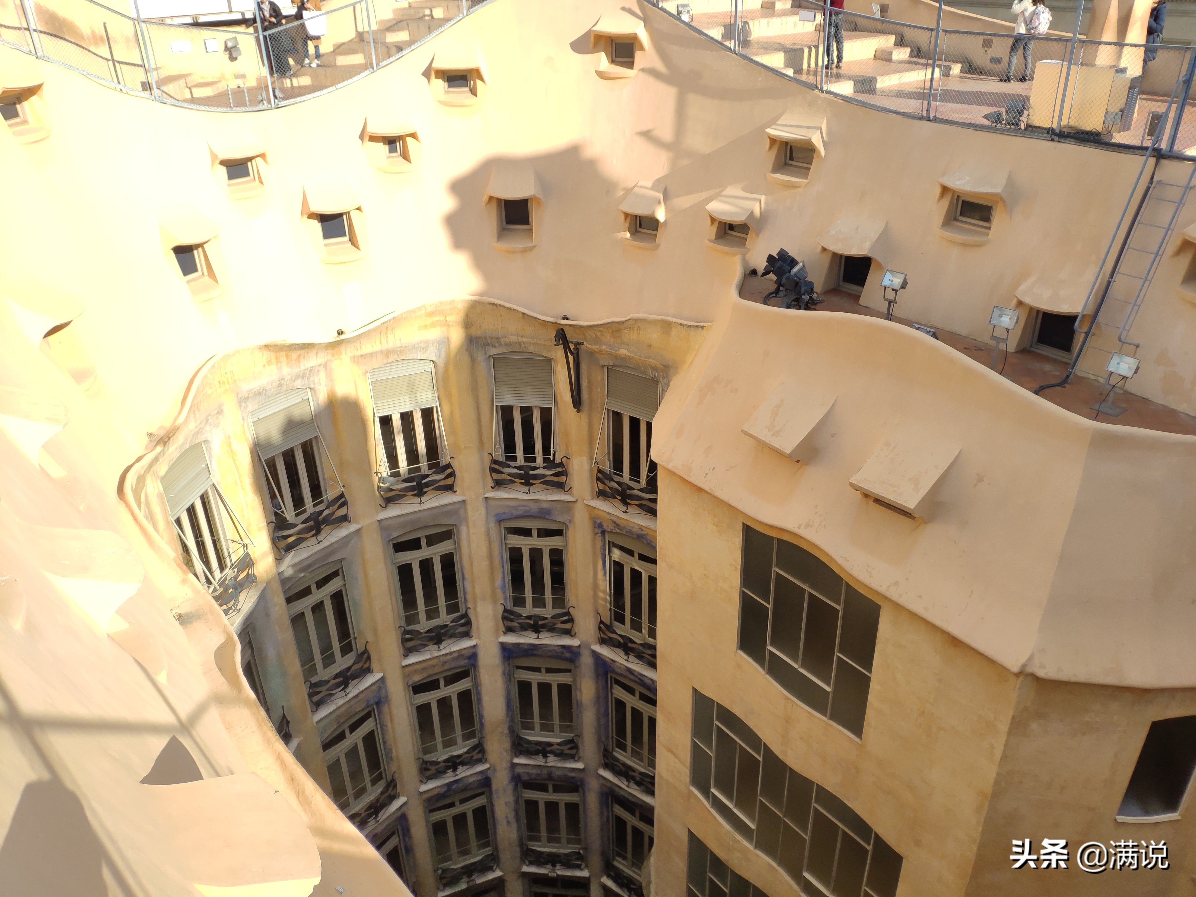 巴特罗之家和米拉之家哪个值得去,米拉之家和巴特罗之家的区别