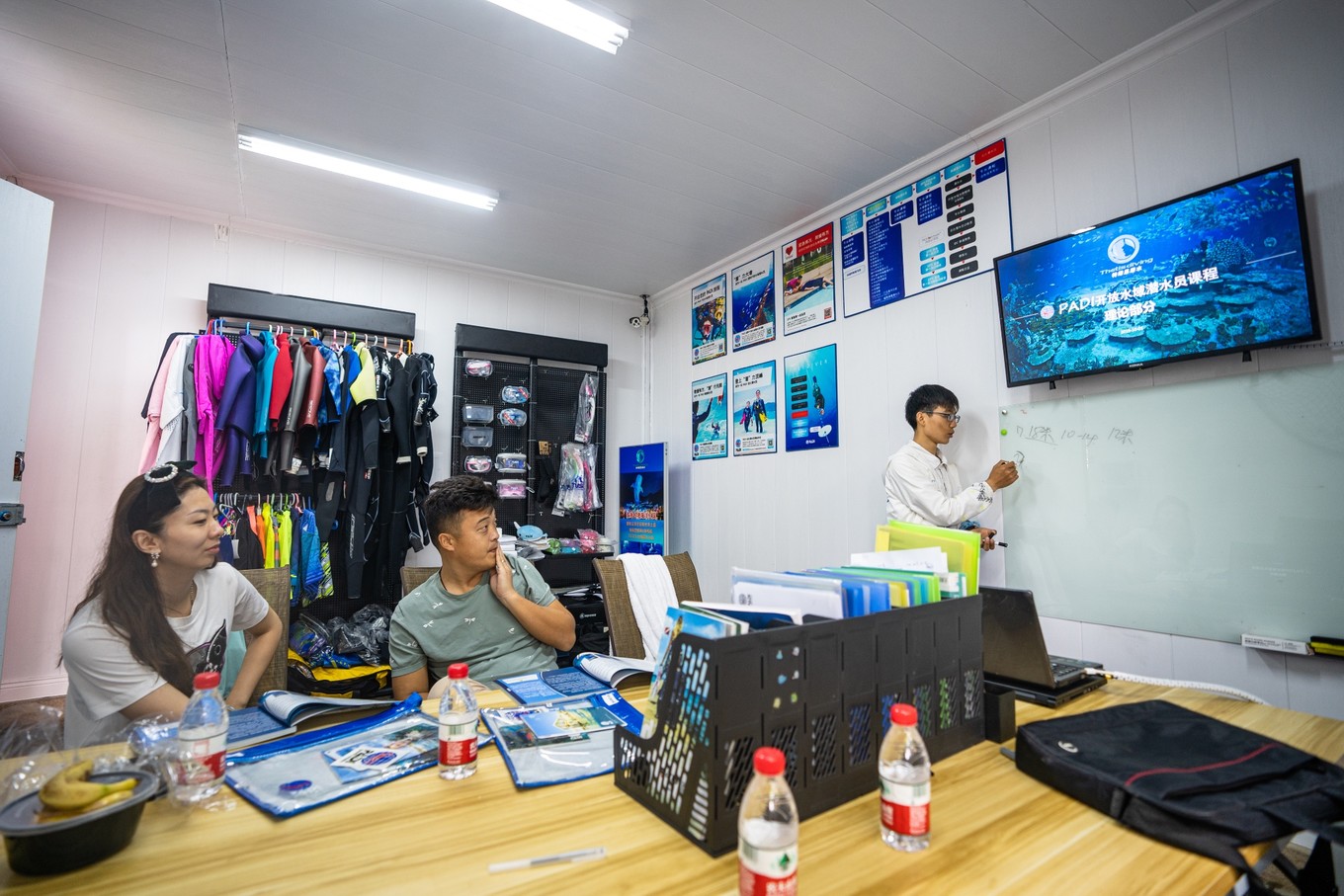 三亚学潜水机构推荐,三亚学潜水哪个最专业