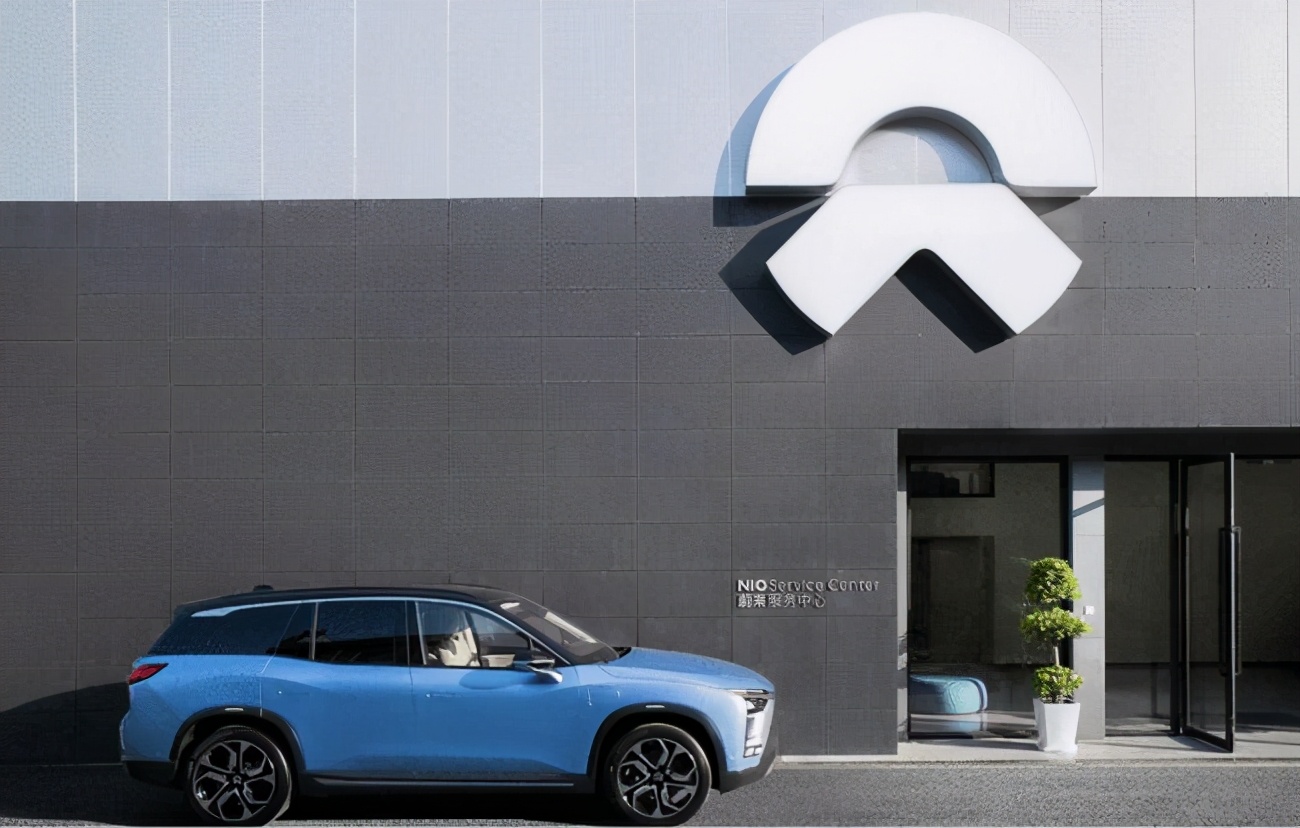 蔚来车老是提醒自动紧急制动受限,蔚来es7驾驶过程中突然紧急制动