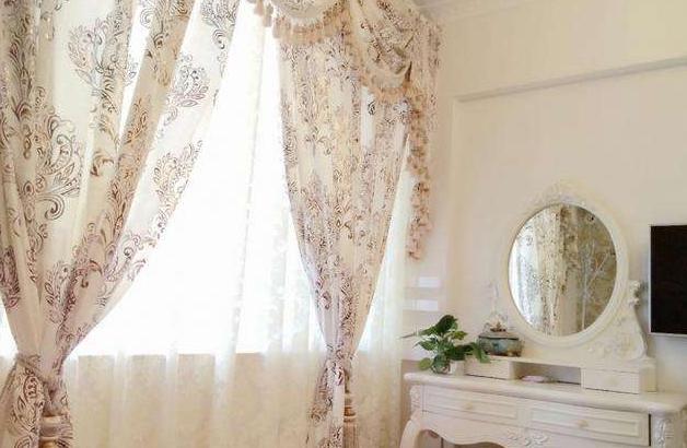 断桥铝窗户装纱窗好还是不装好,生活阳台防蚊纱窗装好还是不装好