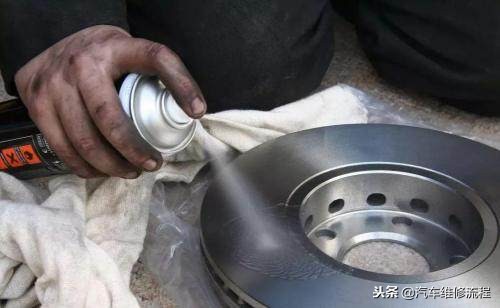 右前轮有哒哒异响,经典全顺右前轮踩刹车异响