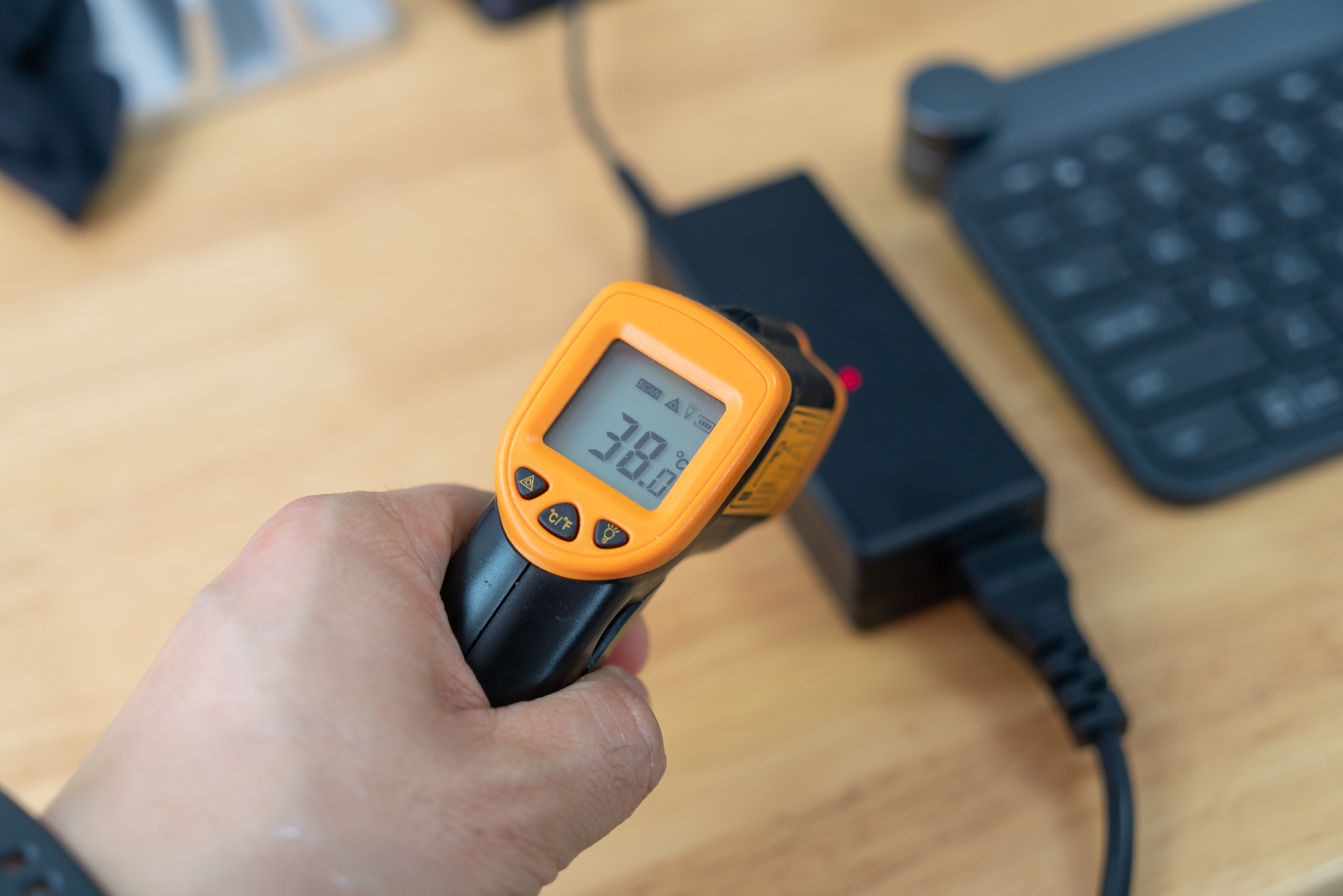 主打烧友极客的企业级超级mini台式机，极夜T80M测评！